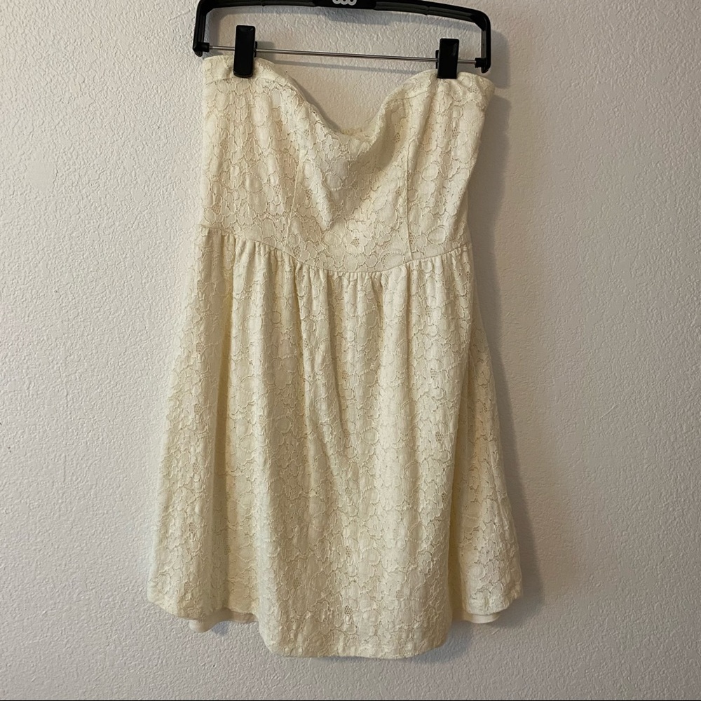 Lace strapless dress